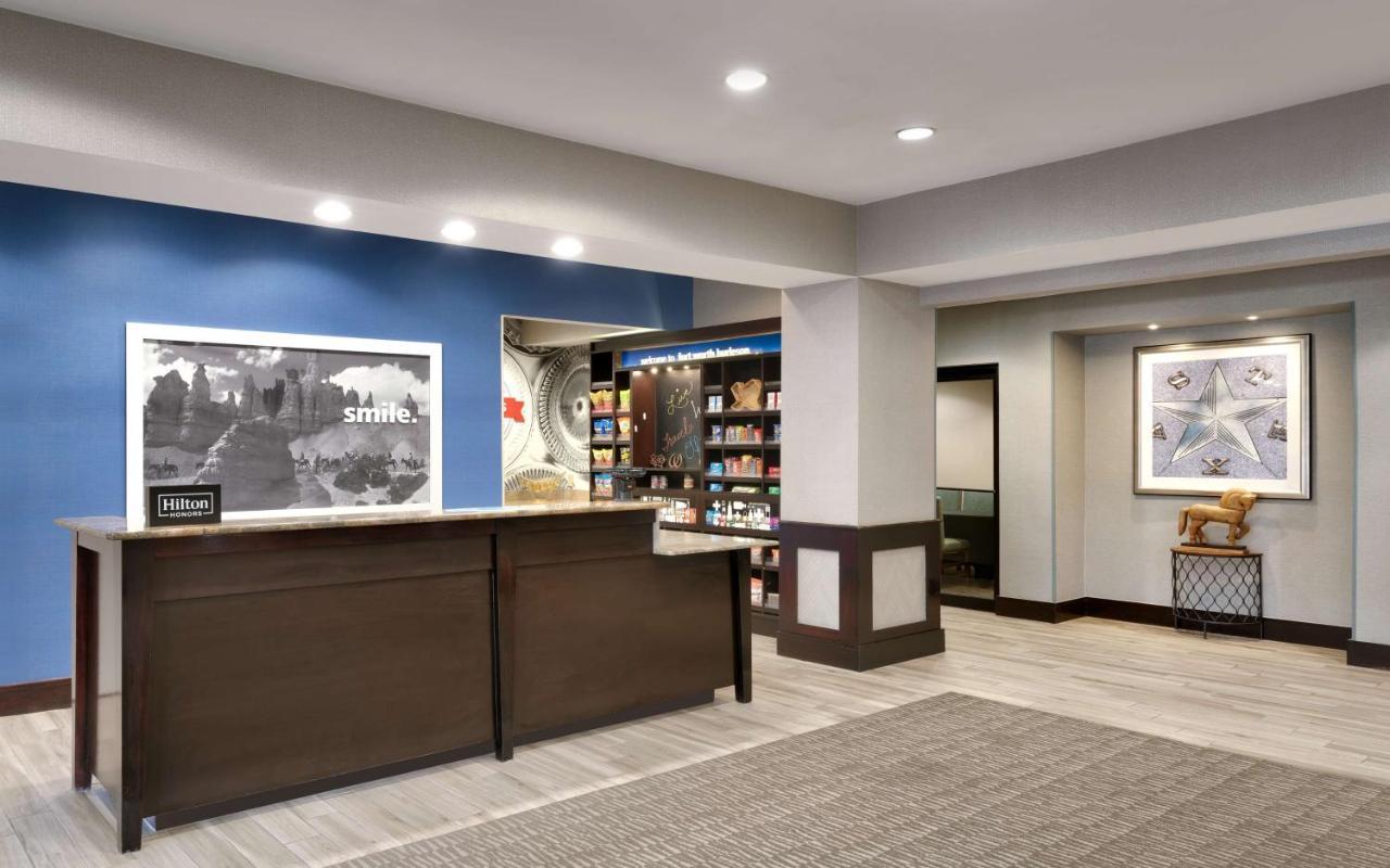 Hampton Inn & Suites Ft Worth-Burleson Eksteriør billede